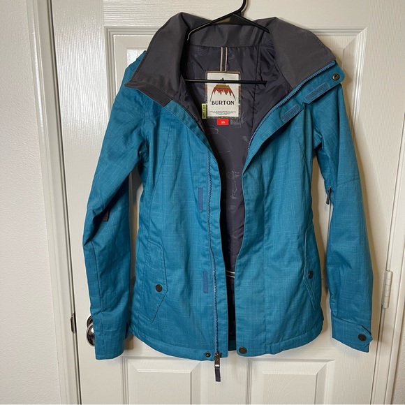 BURTON DA NANG TEAL SNOWBOARDING JACKET
SIZE XS - Picture 3 of 17